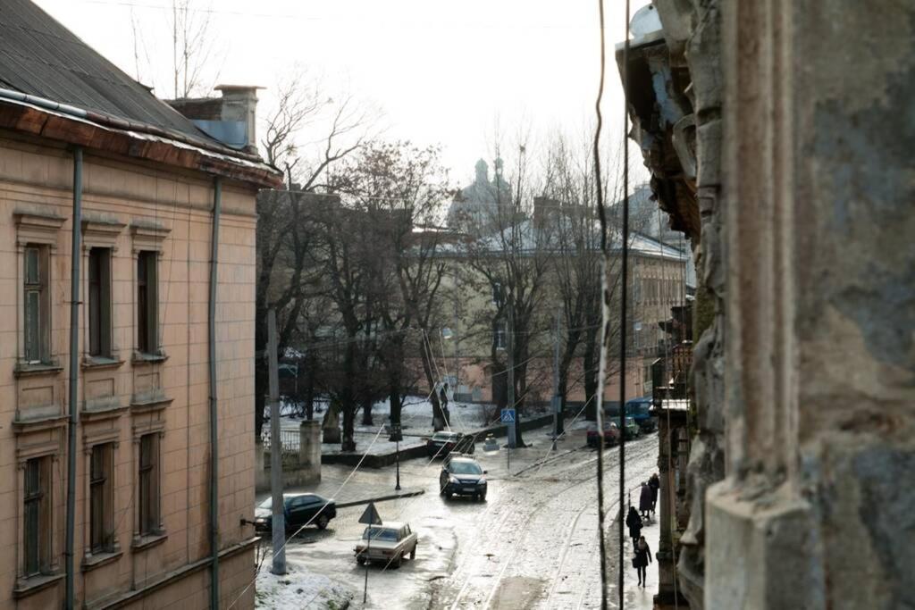 Romantic Apartments - Old Center Lviv Exterior photo